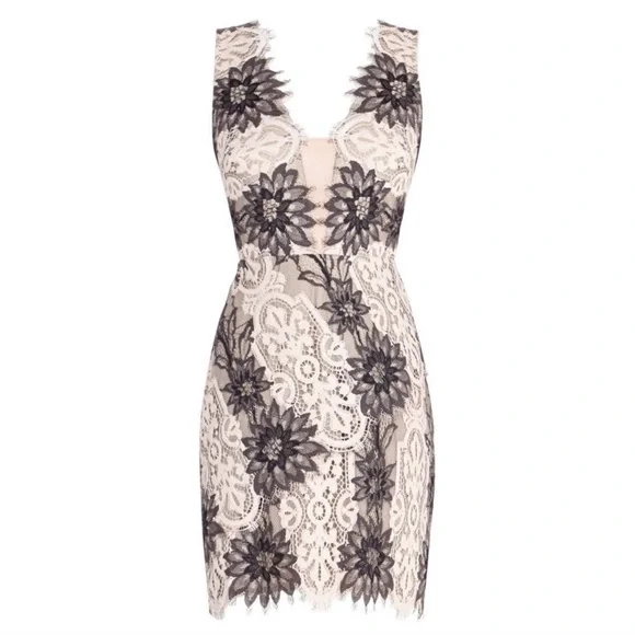 BCBGMaxAzria | Dresses | Bcbgmaxazria Lynne Layered Floral Lace Dress Size  4 | Poshmark